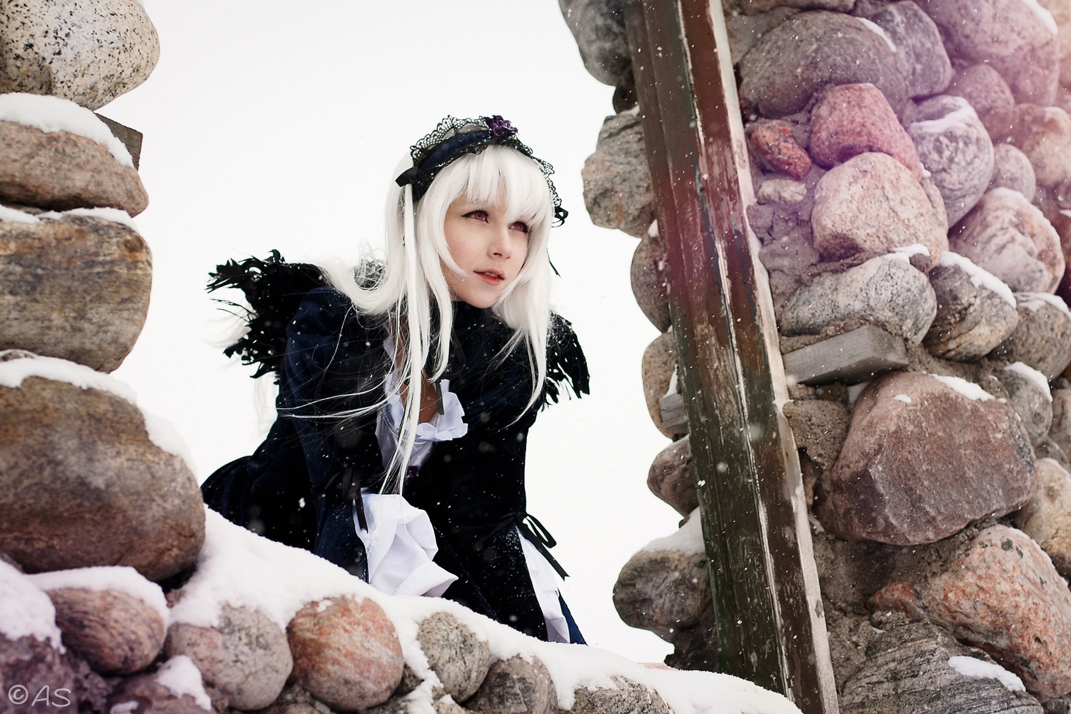 1girl food hairband lips long_hair long_sleeves photo red_eyes solo suigintou white_hair