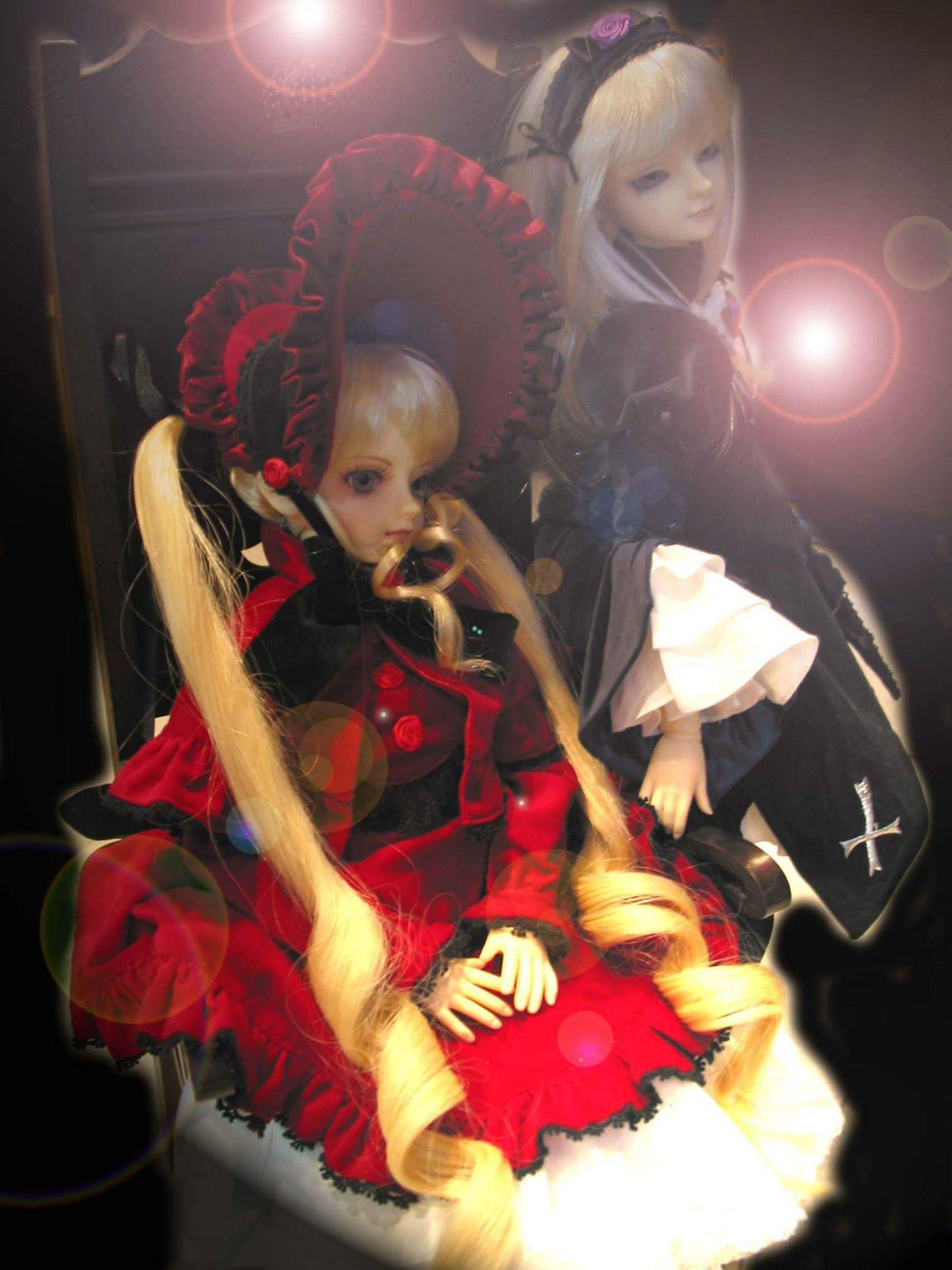 2girls blonde_hair blue_eyes doll dress frills hat lens_flare long_hair long_sleeves multiple_dolls multiple_girls red_dress shinku sun tagme