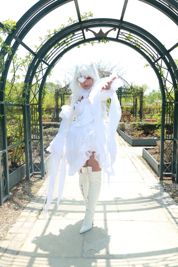 1girl dress kirakishou overgrown solo sunlight white_dress white_hair