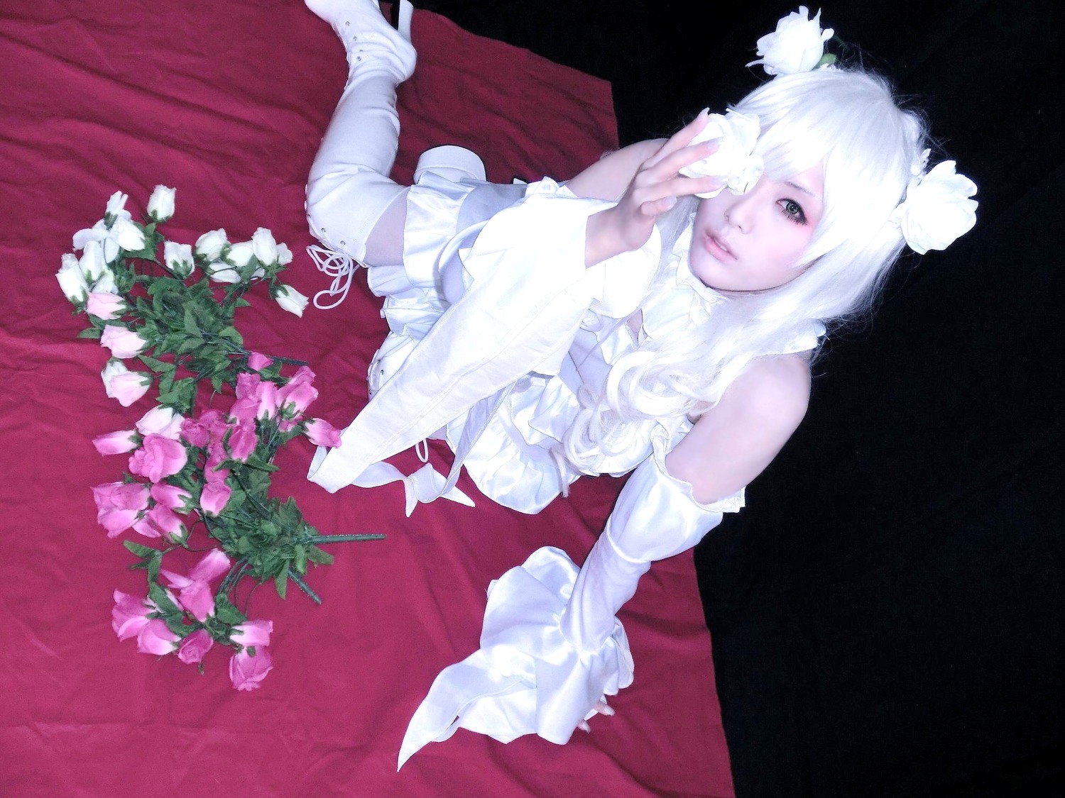 1girl dress flower hair_over_one_eye kirakishou lips monster_girl sitting solo white_dress white_hair