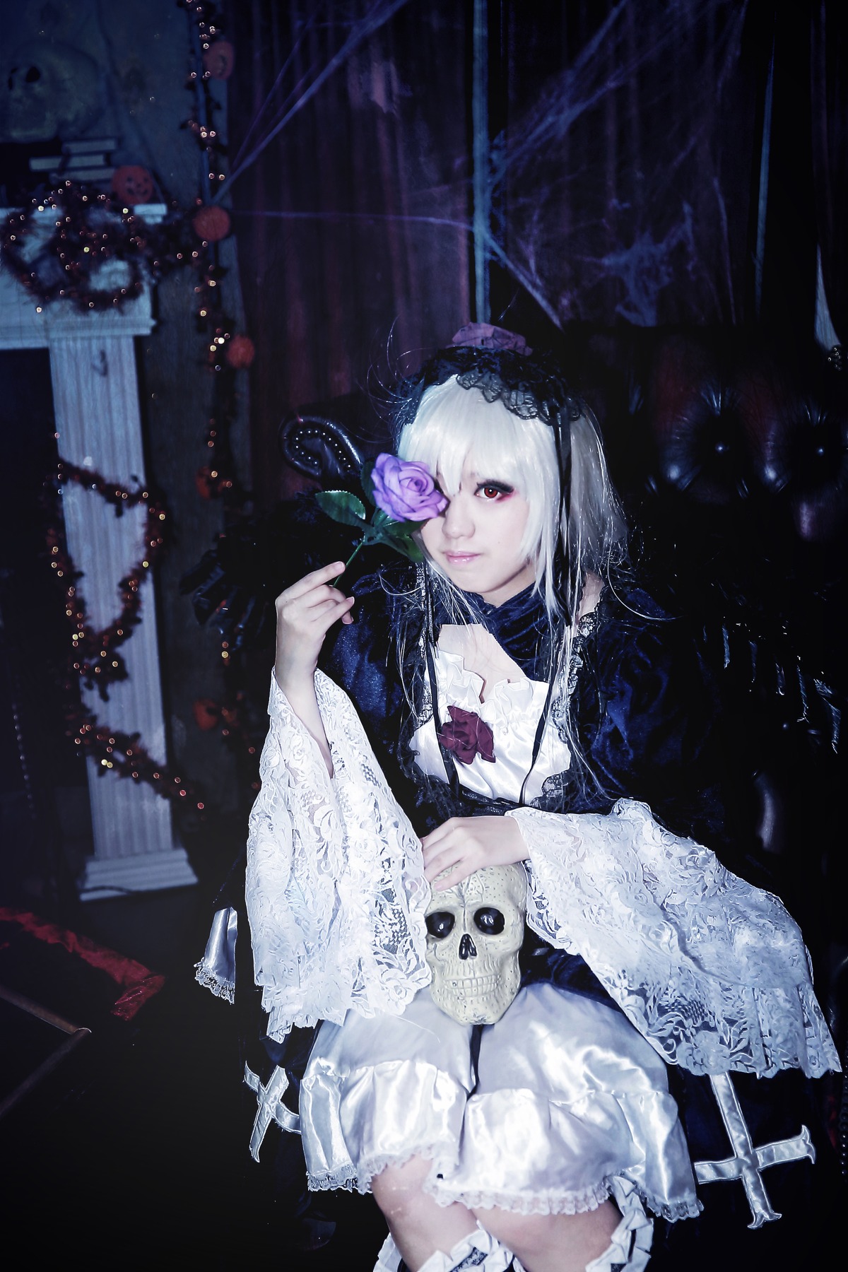 1girl cross dress eyepatch flower frills gothic_lolita hairband lolita_fashion red_eyes rose solo suigintou