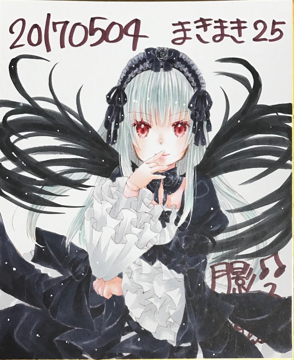 1girl bangs black_dress closed_mouth dress eyebrows_visible_through_hair frilled_sleeves frills gothic_lolita hairband image lolita_fashion long_hair long_sleeves looking_at_viewer red_eyes shikishi silver_hair smile solo suigintou traditional_media wide_sleeves wings