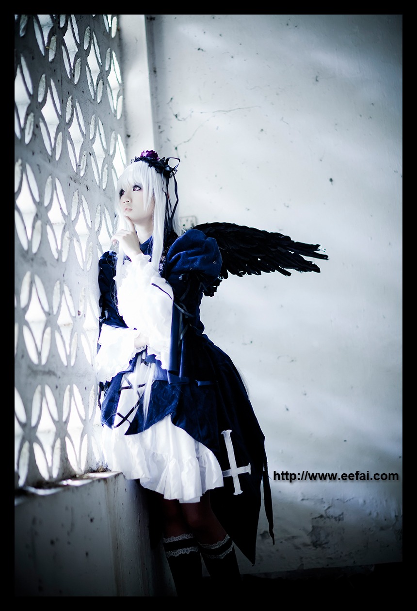 1girl auto_tagged black_border black_wings border dress gwendolyn_(odin_sphere) hair_ornament letterboxed long_hair pillarboxed profile solo suigintou weapon wings