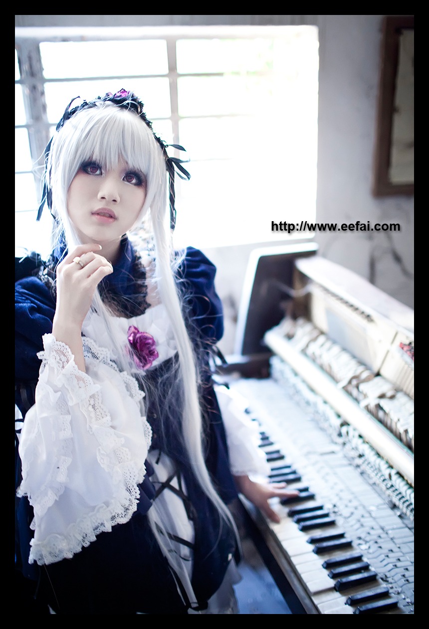 1girl 3d black_border blurry depth_of_field dress flower frills instrument letterboxed lips long_sleeves silver_hair solo suigintou wide_sleeves