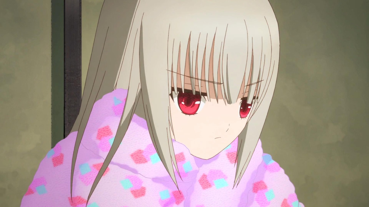 1girl bangs closed_mouth expressionless eyebrows_visible_through_hair floral_print image japanese_clothes kimono long_hair looking_at_viewer red_eyes solo suigintou