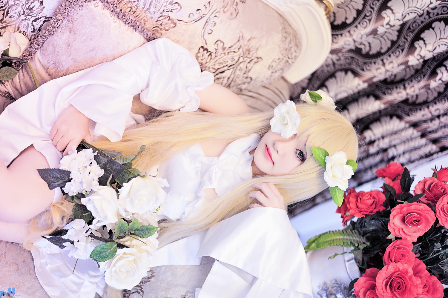 1girl blonde_hair bouquet dress flower hair_ornament kirakishou lips long_hair rose solo white_flower white_rose