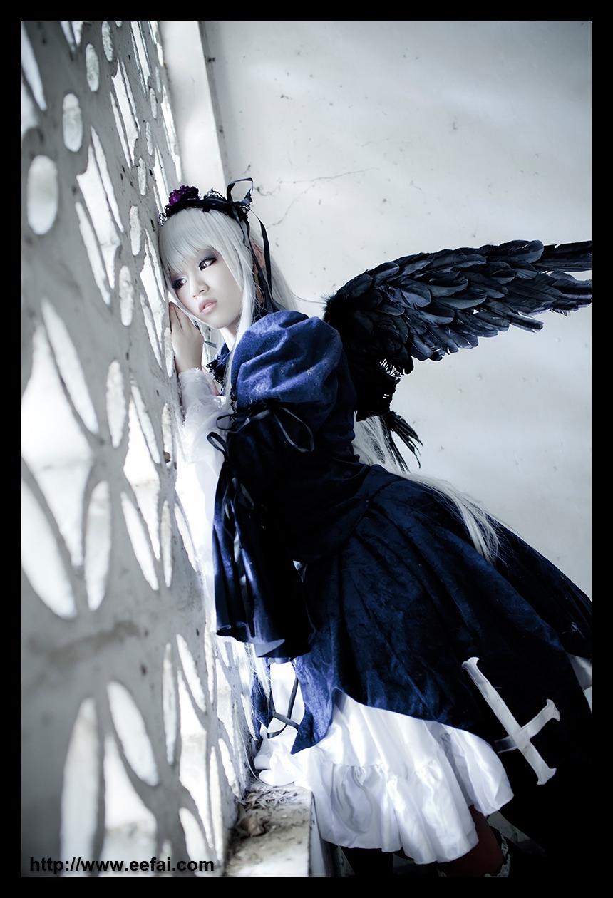 1girl black_border black_wings dress letterboxed long_sleeves pillarboxed solo suigintou windowboxed wings