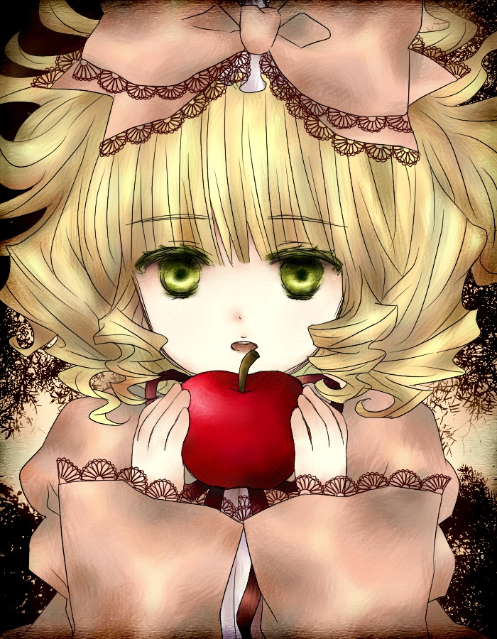 1girl apple blonde_hair bow crown food fruit green_eyes hina_ichigo hinaichigo holding holding_food holding_fruit image lace long_sleeves short_hair solo upper_body