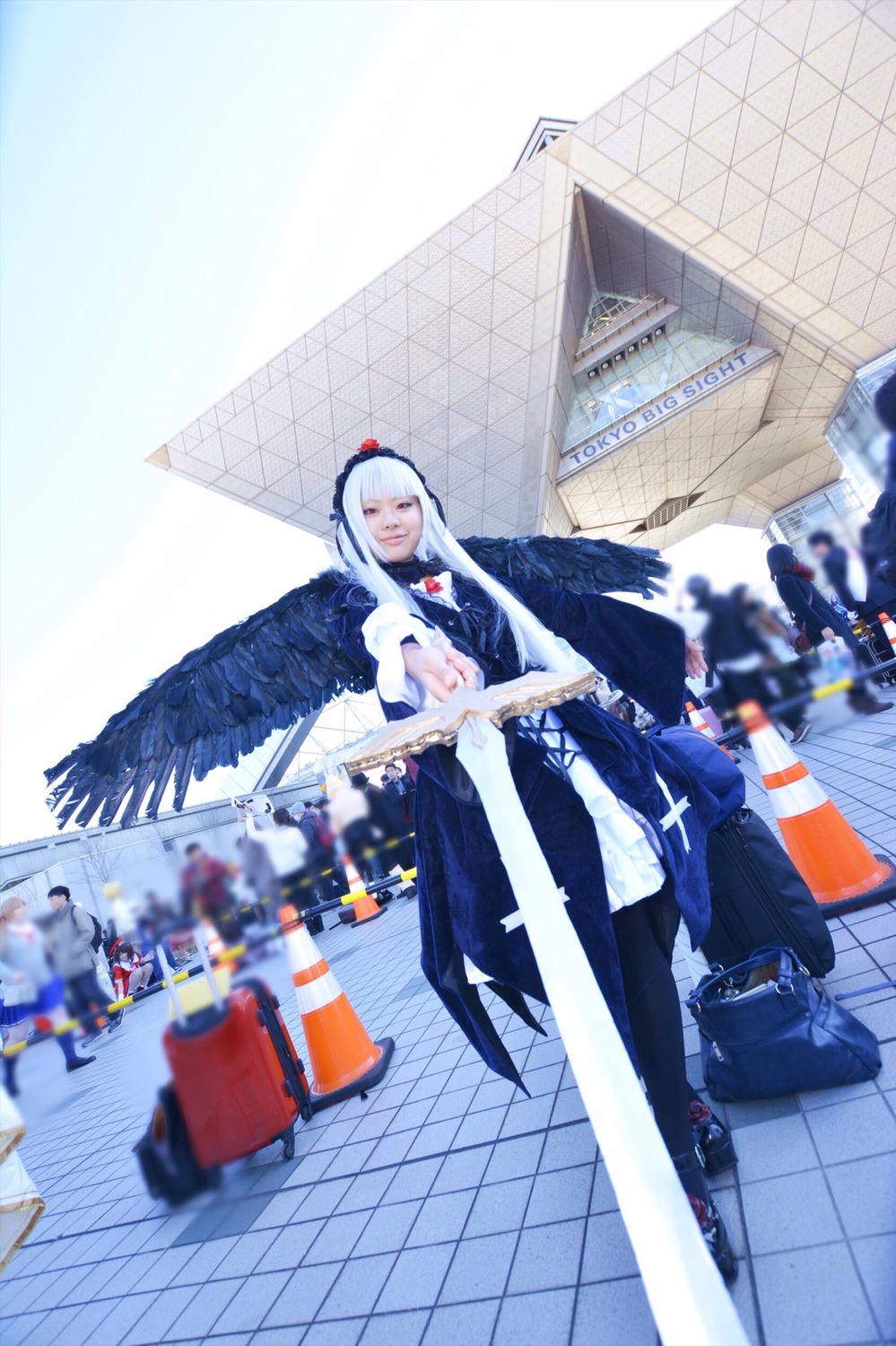 1boy angel_wings blurry blurry_foreground depth_of_field feathered_wings hat long_hair pants photo red_eyes solo suigintou white_hair wings