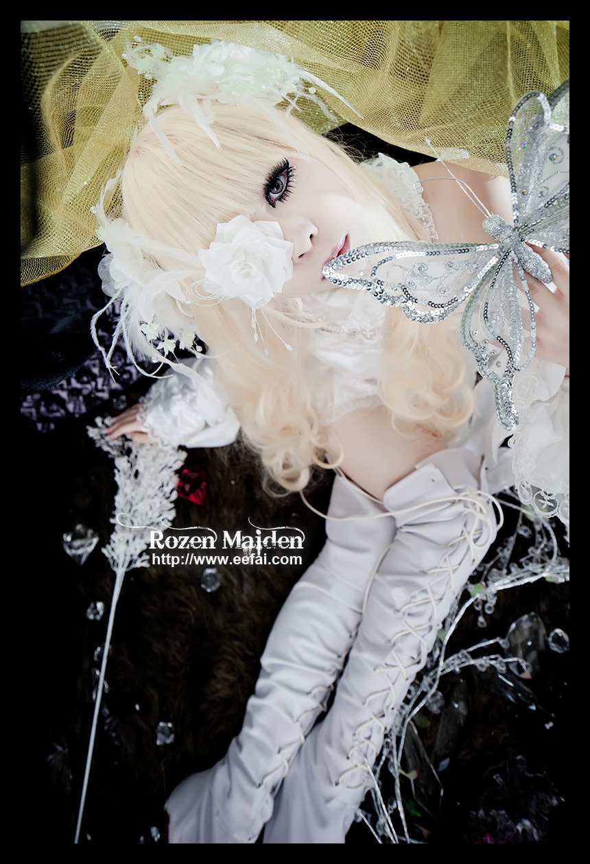 1girl blonde_hair kirakishou lace lips long_sleeves solo upper_body white_flower