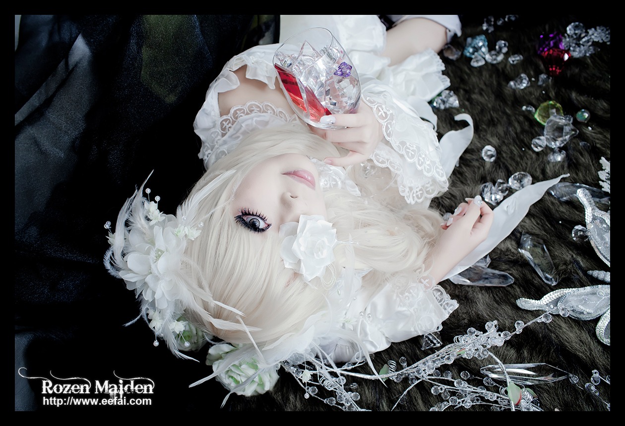 1girl blonde_hair flower kirakishou letterboxed lips solo upper_body