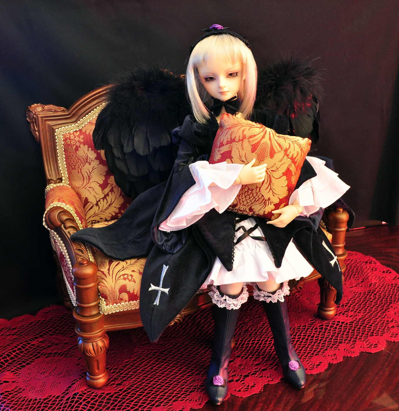 1girl bangs black_eyes black_legwear blonde_hair book doll dress frills full_body hairband holding long_sleeves shoes solo standing suigintou thighhighs zettai_ryouiki