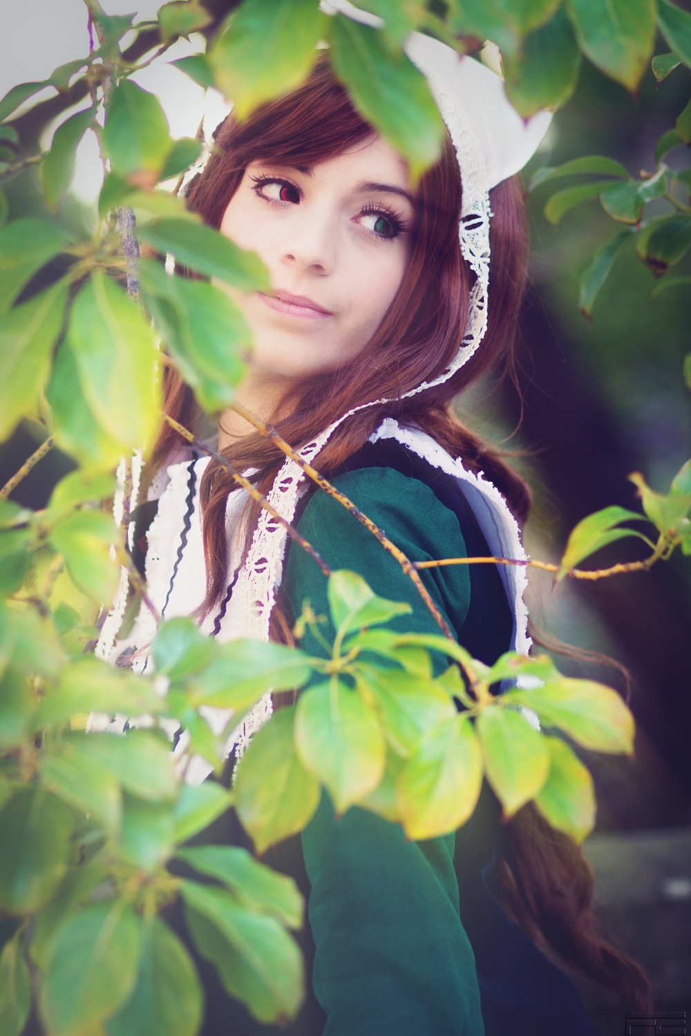 1girl bangs blurry blurry_foreground brown_hair closed_mouth depth_of_field flower head_scarf heterochromia leaf lips long_hair looking_at_viewer plant red_eyes solo suiseiseki upper_body