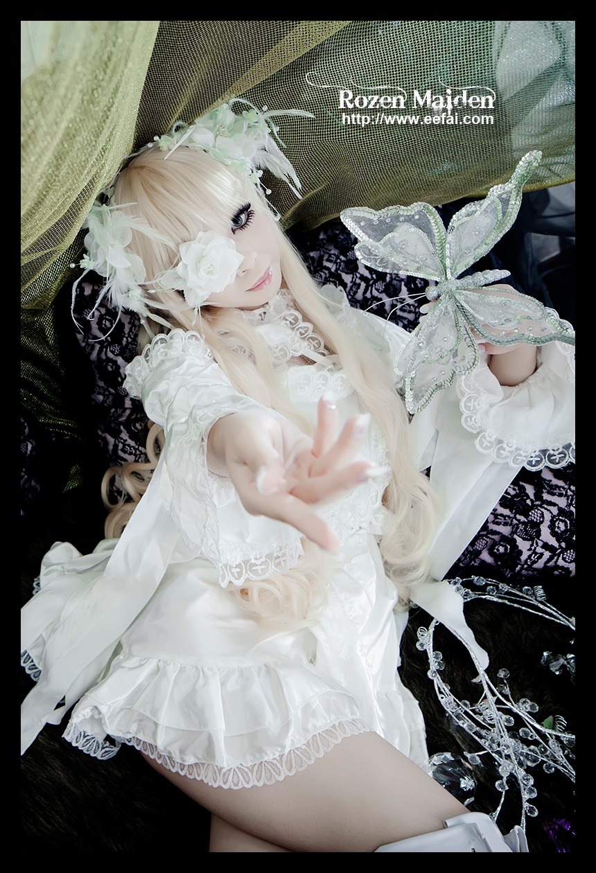 1girl auto_tagged blonde_hair dress flower hands kirakishou lace lips long_hair sitting solo white_dress white_rose