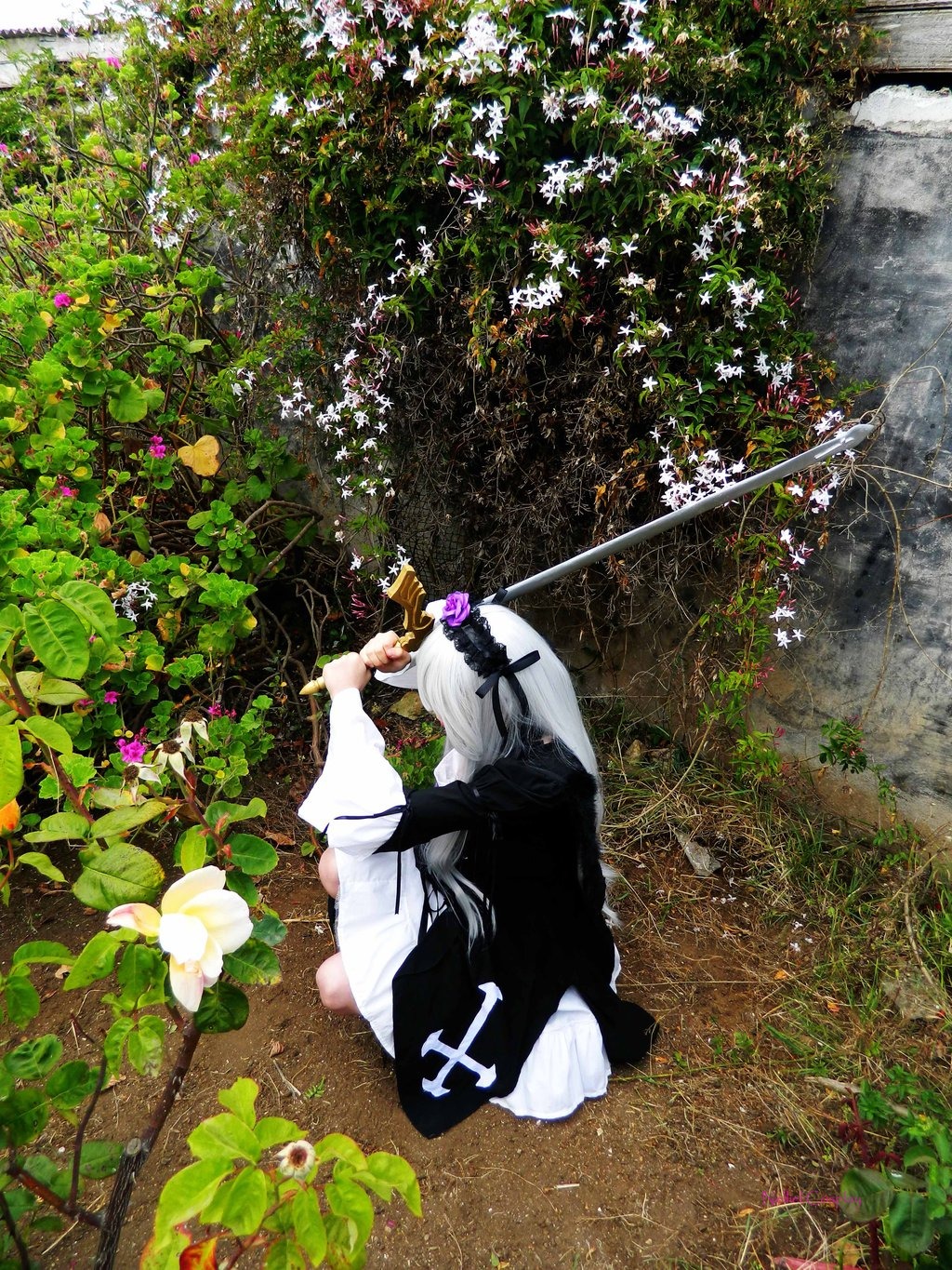 1boy flower japanese_clothes katana kimono long_hair solo suigintou sword very_long_hair weapon