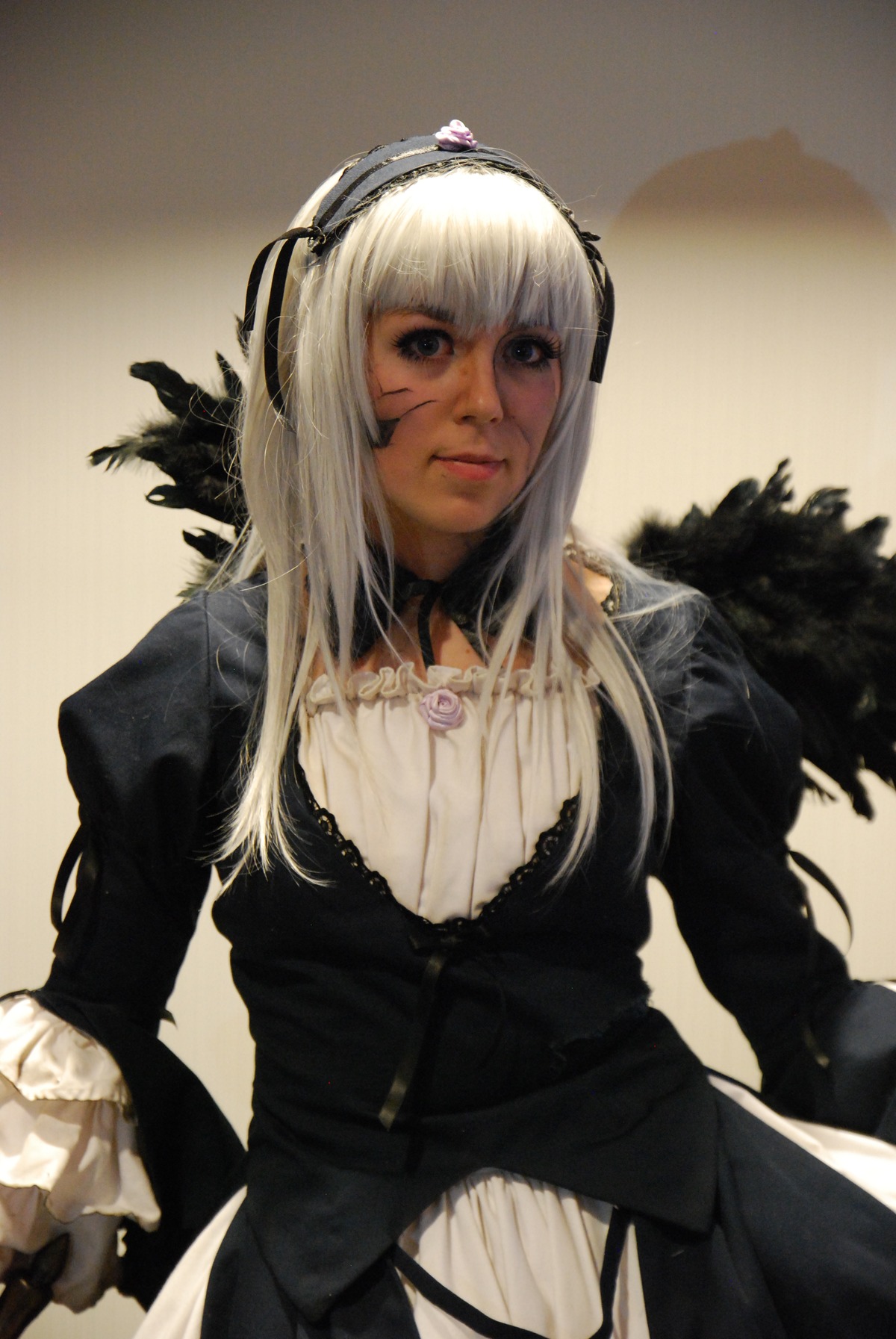 1girl dress gothic_lolita jewelry juliet_sleeves lips long_hair long_sleeves necklace puffy_sleeves solo suigintou