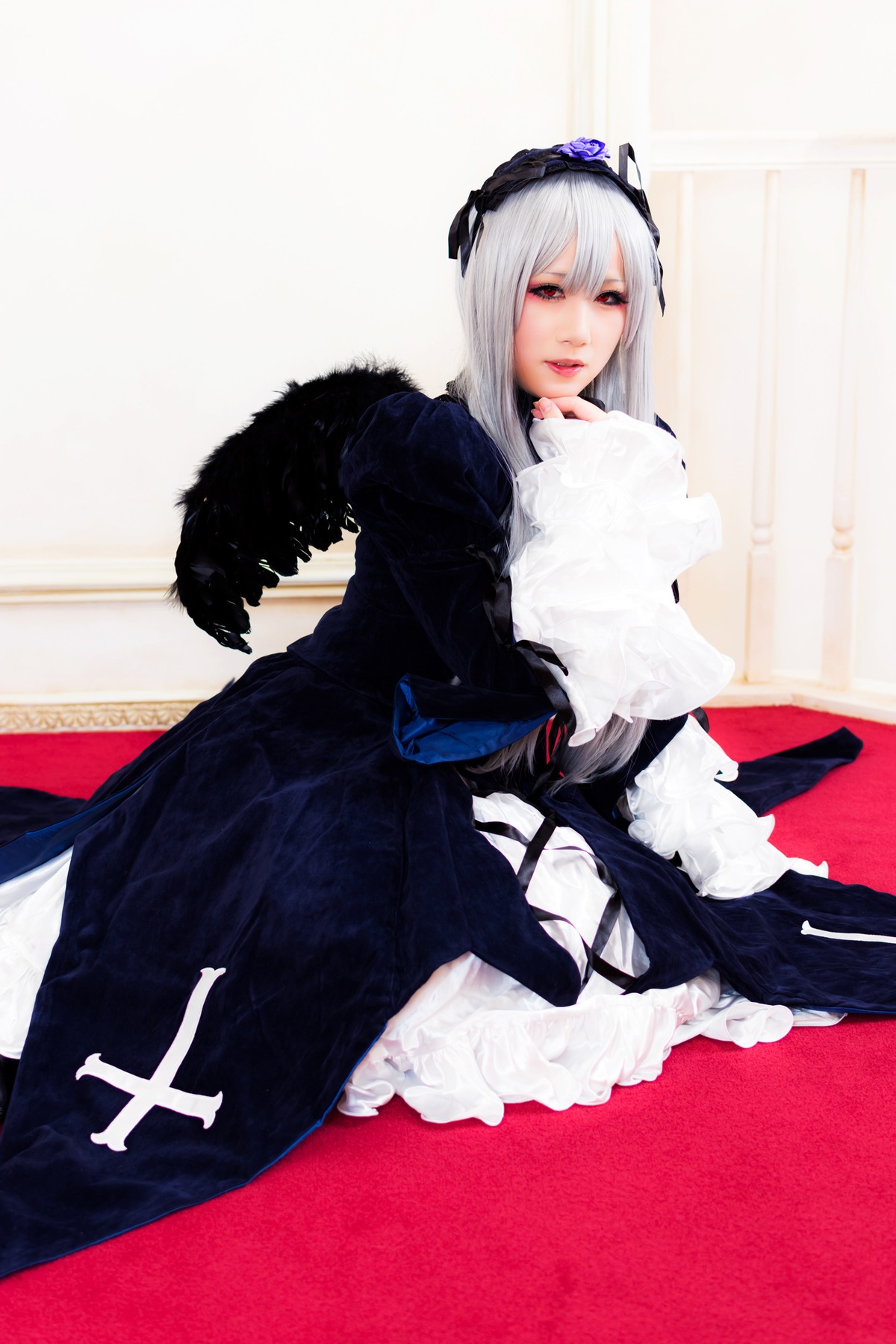 1girl dress flower frills gothic_lolita lips lolita_fashion long_hair long_sleeves looking_at_viewer rose silver_hair solo suigintou