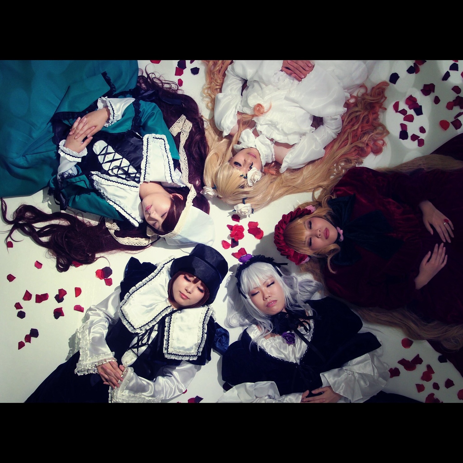 4girls blonde_hair bow closed_eyes dress flower hands_clasped hat letterboxed long_hair long_sleeves multiple_cosplay multiple_girls own_hands_together petals rose rose_petals tagme