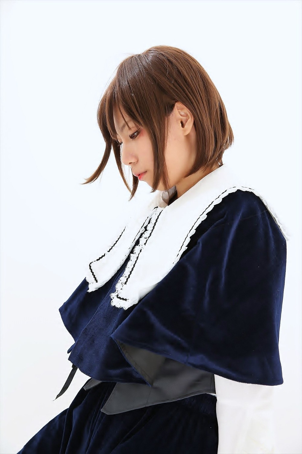 1girl brown_hair capelet lips long_sleeves profile short_hair solo souseiseki striped