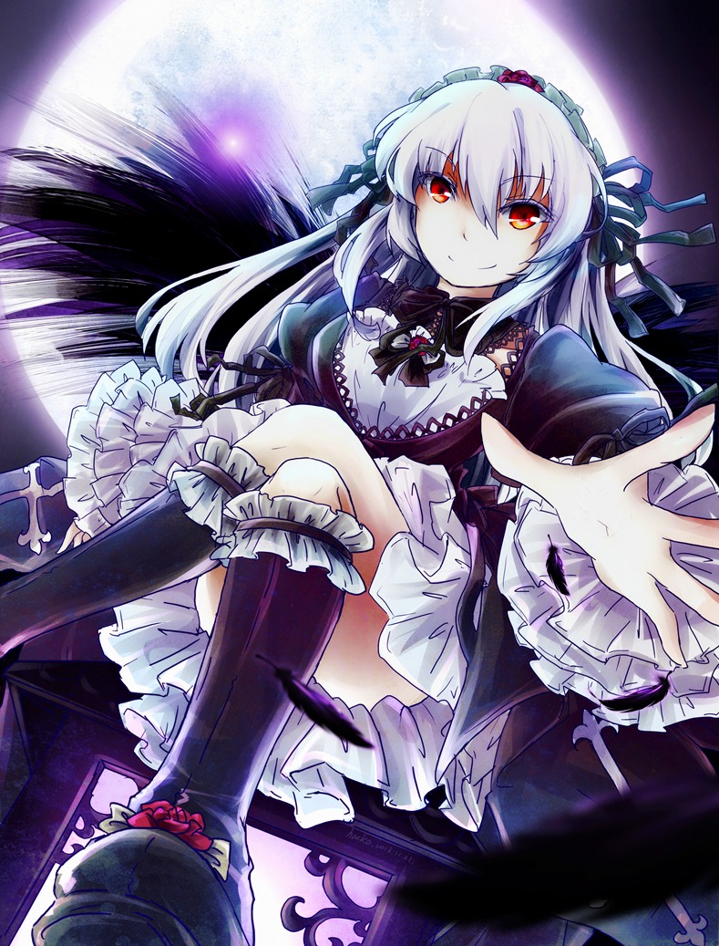 1girl auto_tagged black_legwear boots dress frills gothic_lolita hairband image lolita_fashion long_hair long_sleeves looking_at_viewer red_eyes ribbon silver_hair smile solo suigintou wings