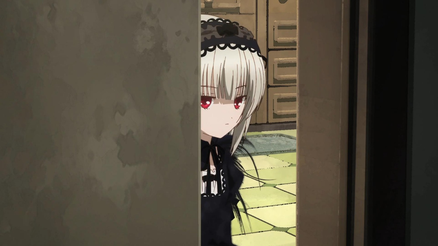 1girl bangs black_dress closed_mouth dress eyebrows_visible_through_hair hairband image looking_at_viewer red_eyes solo suigintou