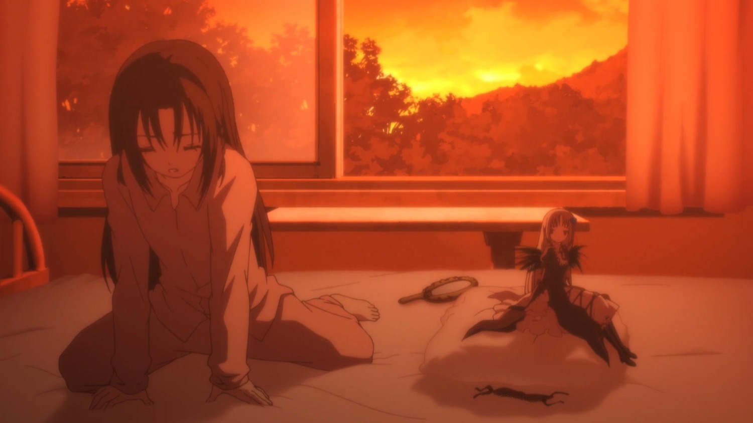 2girls bed closed_eyes curtains image kakizaki_megu long_hair multiple_girls red_theme sitting solo suigintou sunset