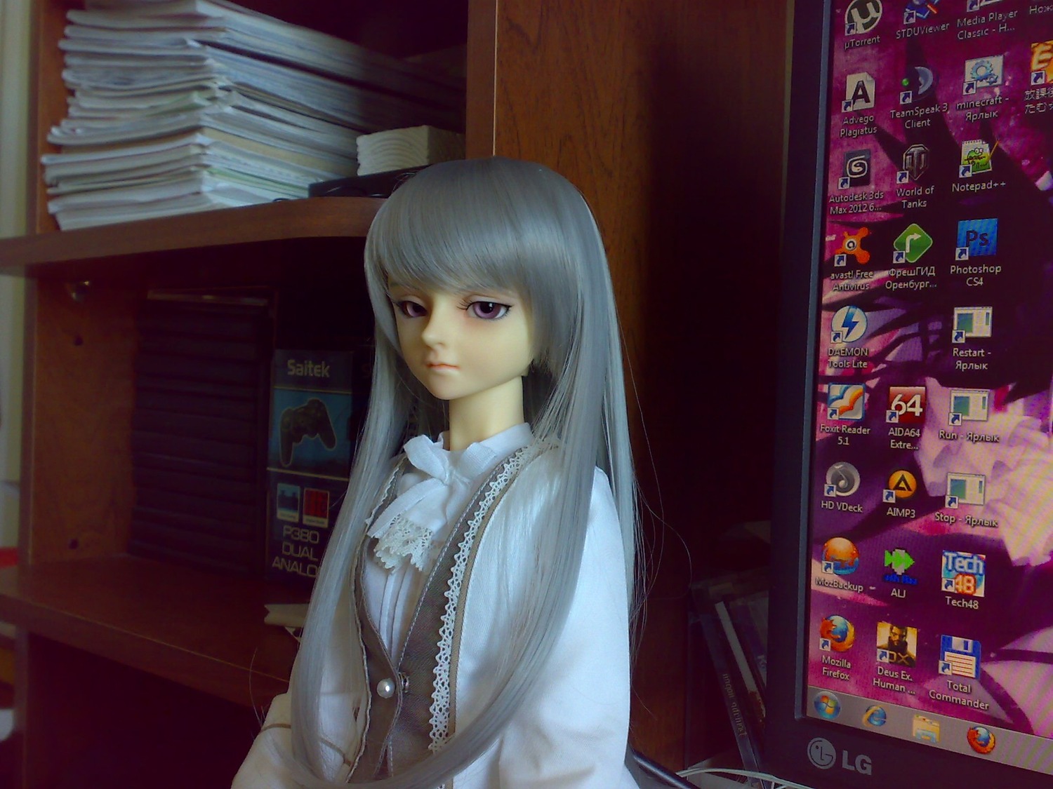 1girl bangs book bookshelf doll lips long_hair looking_at_viewer purple_eyes solo suigintou upper_body