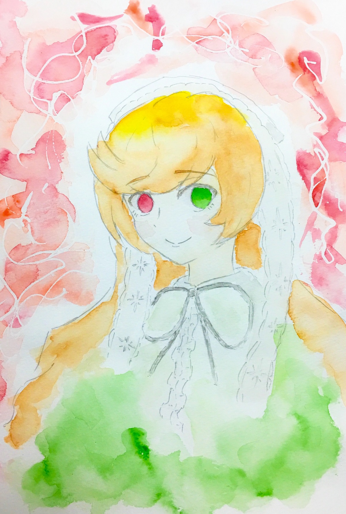 1girl blonde_hair closed_mouth dress frills green_eyes heterochromia image long_hair looking_at_viewer red_eyes smile solo suiseiseki traditional_media watercolor_(medium)